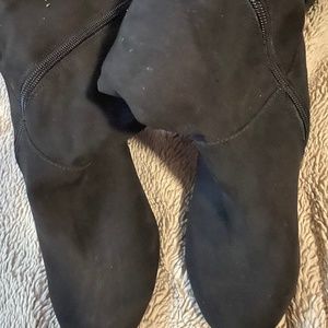 Torrid suede bow heeled boots